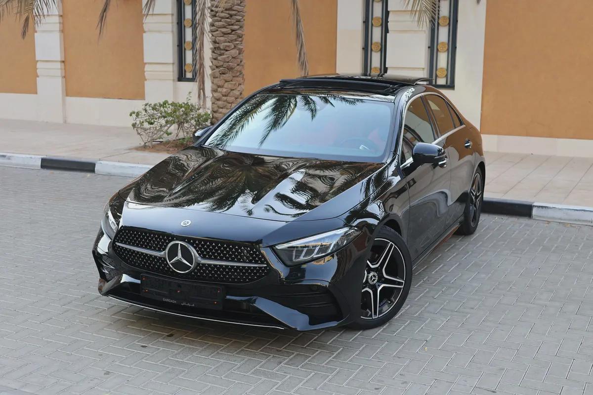 A200 AMG - GCC SPECS - UNDER WARRANTY / SERVICE CONTRACT 105,000 KM FROM GARGASH - ACCIDENT FREE --0-0
