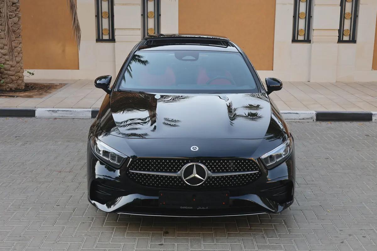 A200 AMG - GCC SPECS - UNDER WARRANTY / SERVICE CONTRACT 105,000 KM FROM GARGASH - ACCIDENT FREE --6-6