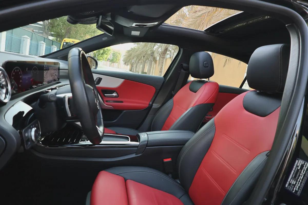 A200 AMG - GCC SPECS - UNDER WARRANTY / SERVICE CONTRACT 105,000 KM FROM GARGASH - ACCIDENT FREE --10-10