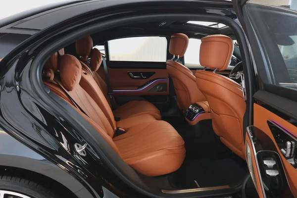 S500 4MATIC - GCC SPECS - WARRANTY / SERVICE 105,000 KM GARGASH - ACCIDENT FREE - EXCELENT CONDITION