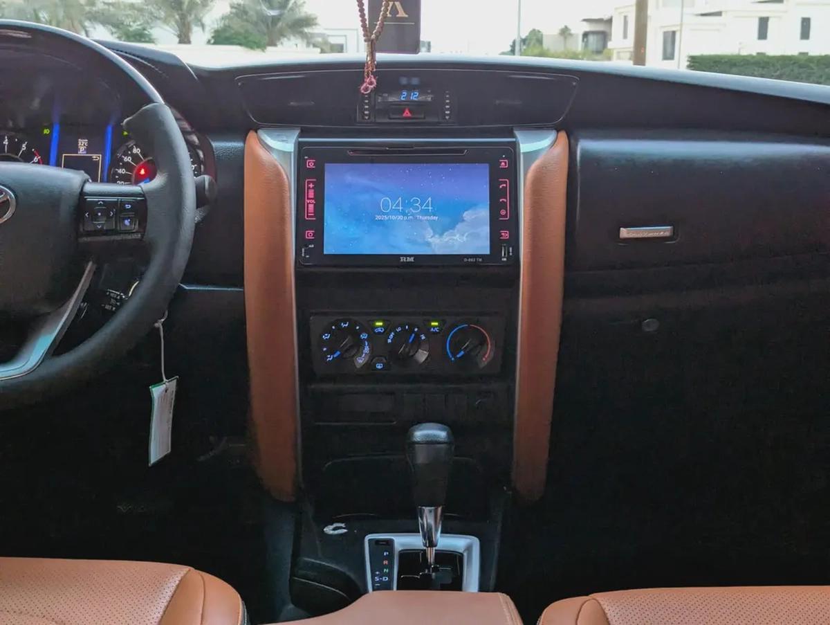 TOYOTA FORTUNER 2018 FACELIFTED 2025 V4 2.7L GCC IN EXCELLENT CONDITION-8-8