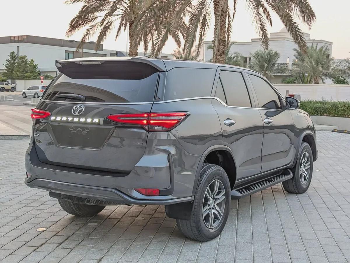 TOYOTA FORTUNER 2018 FACELIFTED 2025 V4 2.7L GCC IN EXCELLENT CONDITION-13-13