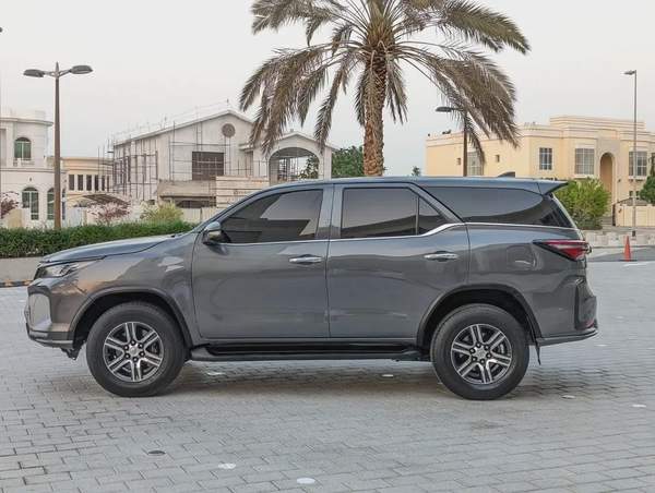 TOYOTA FORTUNER 2018 FACELIFTED 2025 V4 2.7L GCC IN EXCELLENT CONDITION