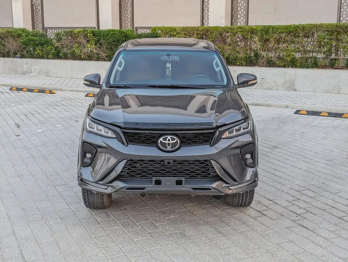TOYOTA FORTUNER 2018 FACELIFTED 2025 V4 2.7L GCC IN EXCELLENT CONDITION-17-17
