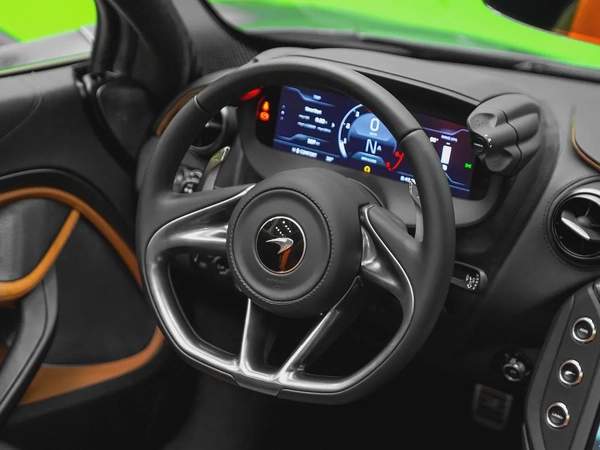 BRAND NEW 750S SPIDER PERFORMANCE UNDER FREE CONTRACT SERVICE AND WARRANTY-SWAP YOUR CAR AND GRAB IT