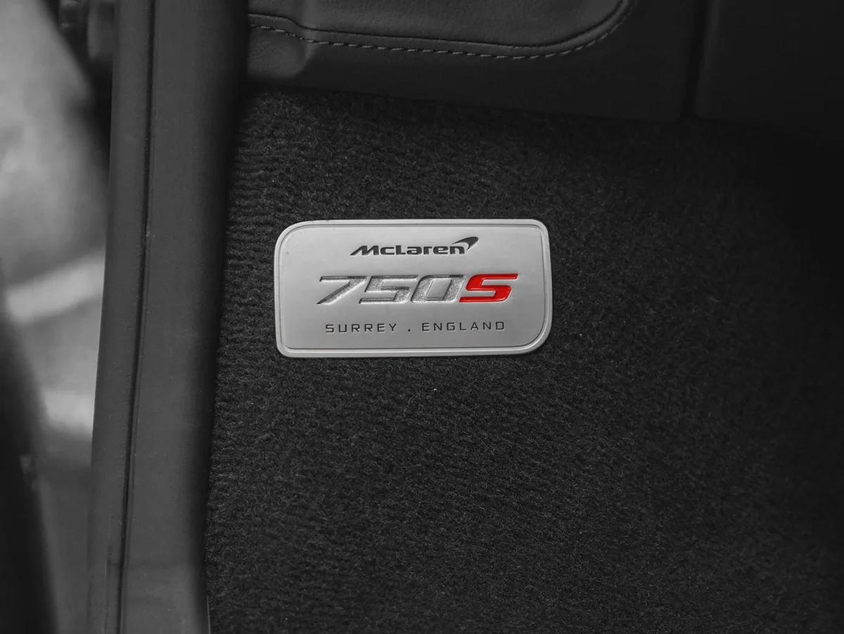 BRAND NEW 750S SPIDER PERFORMANCE UNDER FREE CONTRACT SERVICE AND WARRANTY-SWAP YOUR CAR AND GRAB IT-17-17
