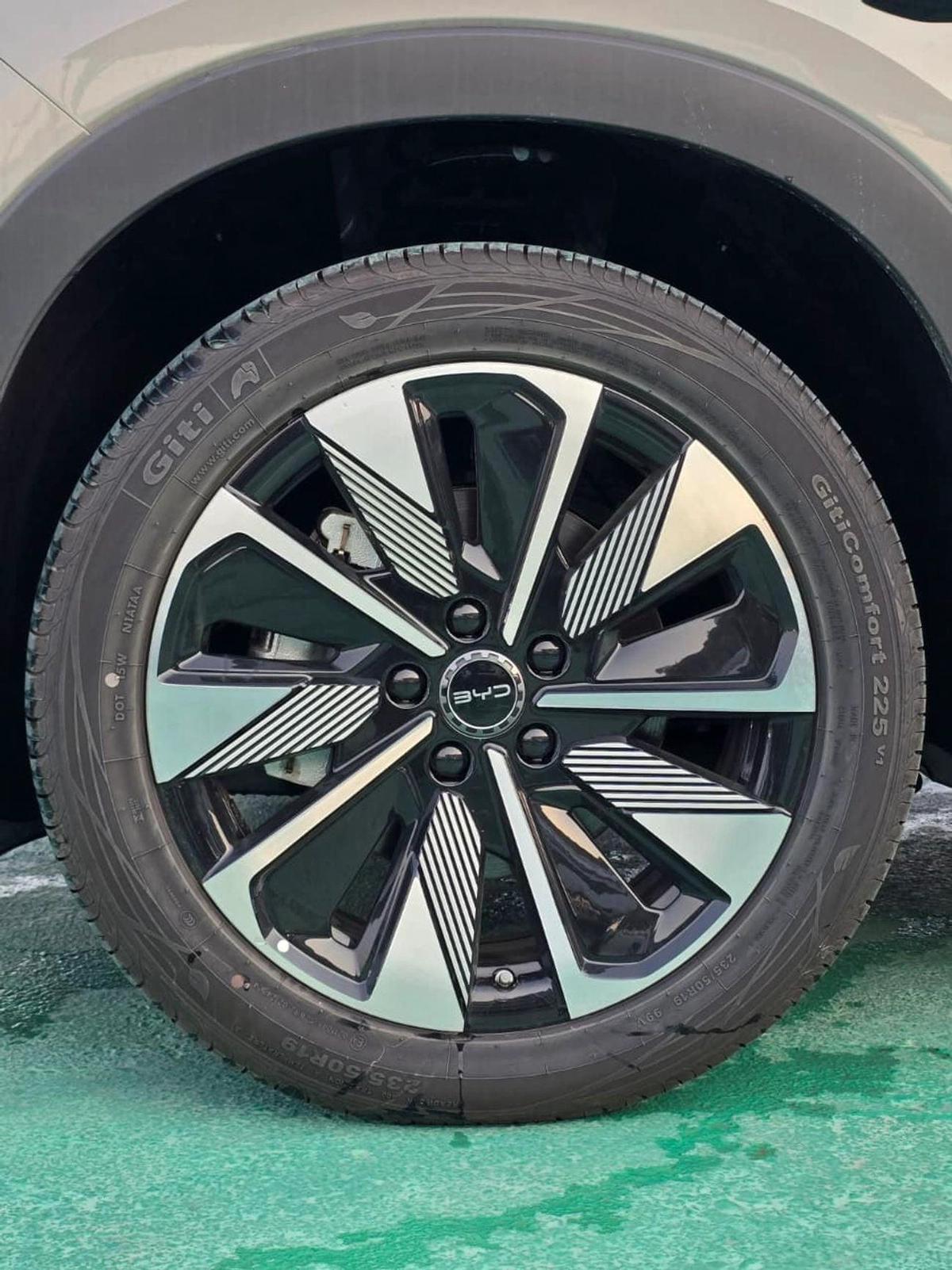 BYD Song Plus BYD SONG PLUS 605KM EV-2-2