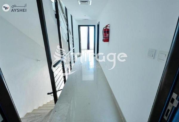 TOWNHOUSE FOR SALE IN ARABIAN STYLE, AL REEF VILLAS