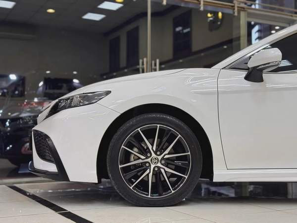 CAMRY SE / 23,000 Km / FULL OPTION / 3 YEARS WARRANTY