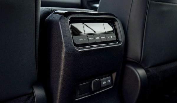 Toyota Prado TOYOTA PRADO 250 TXL 2.8D AT MY2025 – BLACK