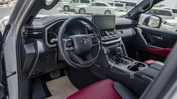 Toyota Land Cruiser (LHD) TOYOTA LAND CRUISER LC300 VXR 3.3D AT MY2025 – SILVER