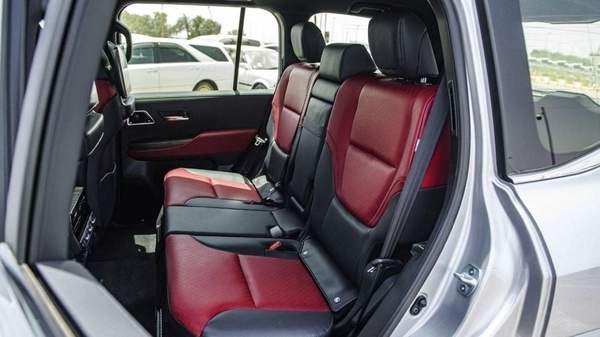 Toyota Land Cruiser (LHD) TOYOTA LAND CRUISER LC300 VXR 3.3D AT MY2025 – SILVER