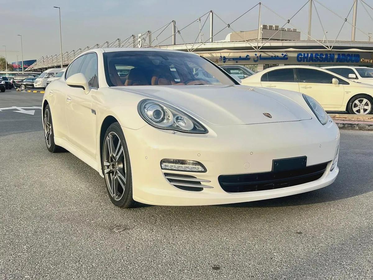 GCC Specs Porsche Panamera 4 - 2011-2-2