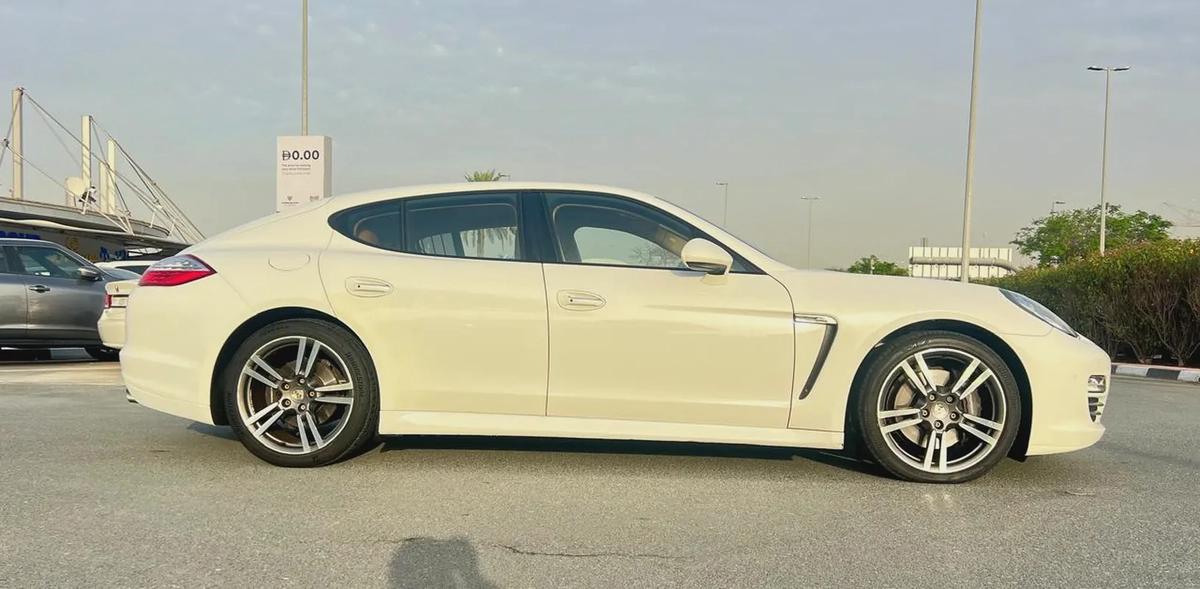GCC Specs Porsche Panamera 4 - 2011-3-3