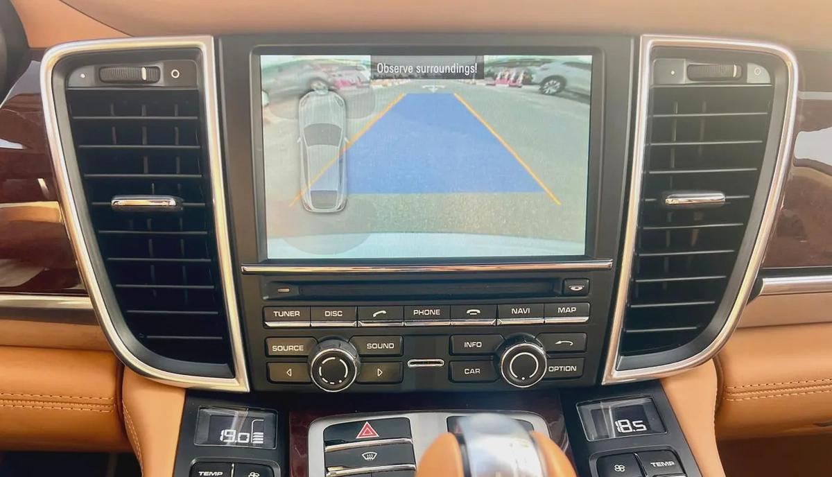 GCC Specs Porsche Panamera 4 - 2011-13-13