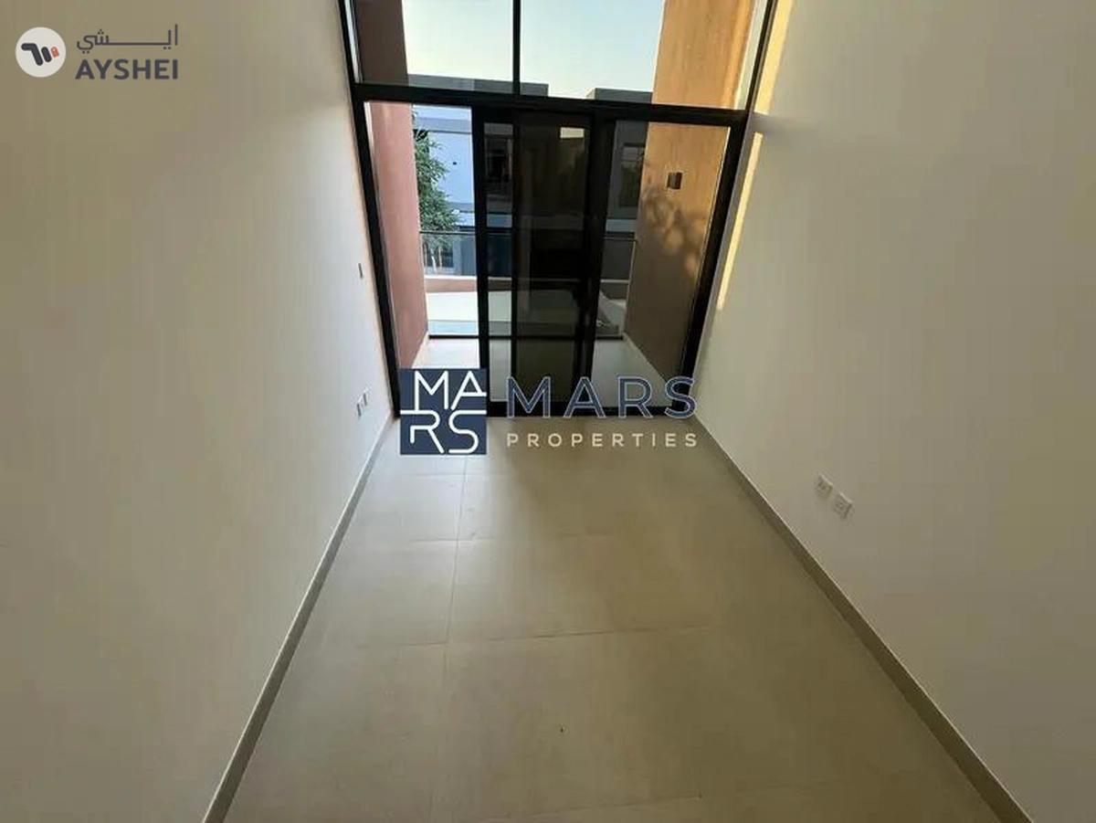 Hot Offer Brand New 3 Bedroom villa Available-4-4