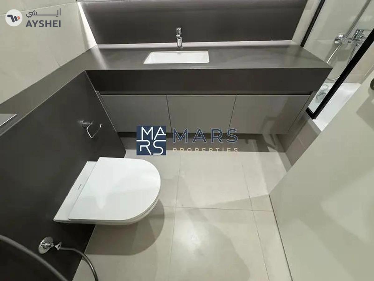 Hot Offer Brand New 3 Bedroom villa Available-5-5