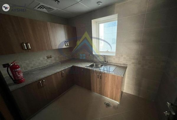 WHOLE BUILDING FOR SALE IN M-5, MUSSAFAH INDUSTRIAL AREA