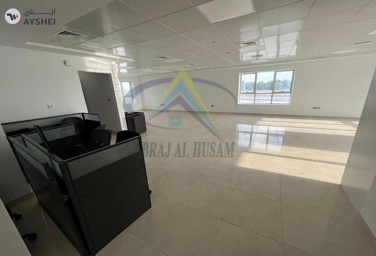 WHOLE BUILDING FOR SALE IN M-5, MUSSAFAH INDUSTRIAL AREA-3-3