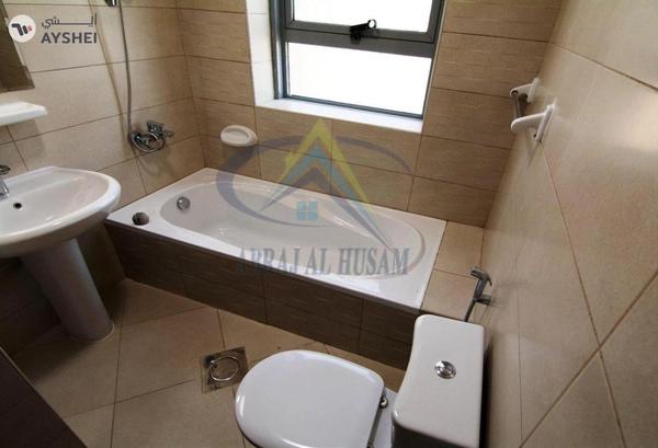 WHOLE BUILDING FOR SALE IN M-5, MUSSAFAH INDUSTRIAL AREA