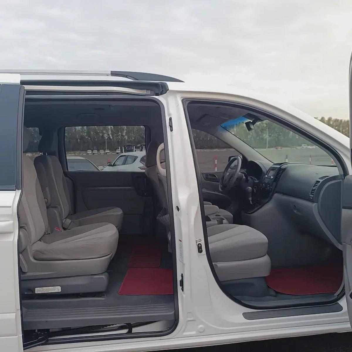 كيا سيدونا موديل 2012-10-10