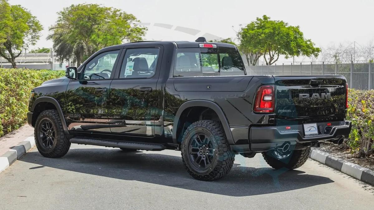 ( Only For Export ) 2026 RAM 1500 REBEL 4X4 3.0TT HURRICANE GCC 0Km ( BEDLINER , RAMBOX )-4-4