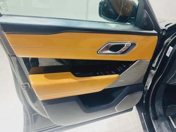 2018 Land Rover Range Rover Velar R-Dynamic HSE - GCC Specs