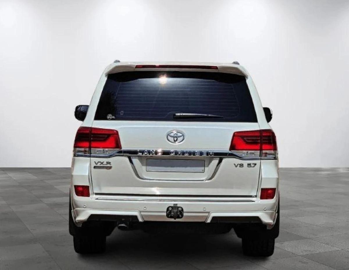 Toyota Land Cruiser VXR 5.7L 4WD VXR 5.7L-8CYL 4WD Grand Touring - Completely Agency Maintained -2-2