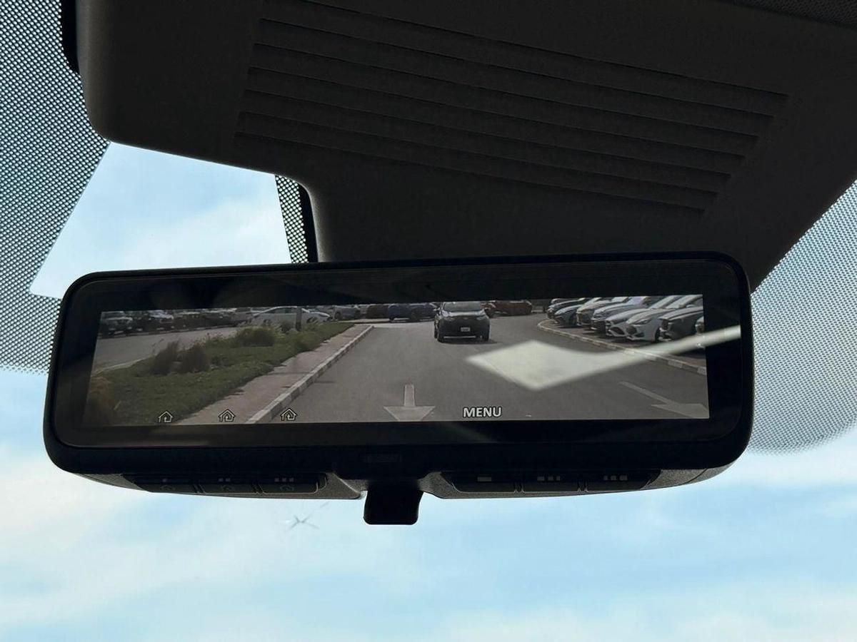 Nissan Armada Platinum edition with sunroof, 360 cameras-10-10