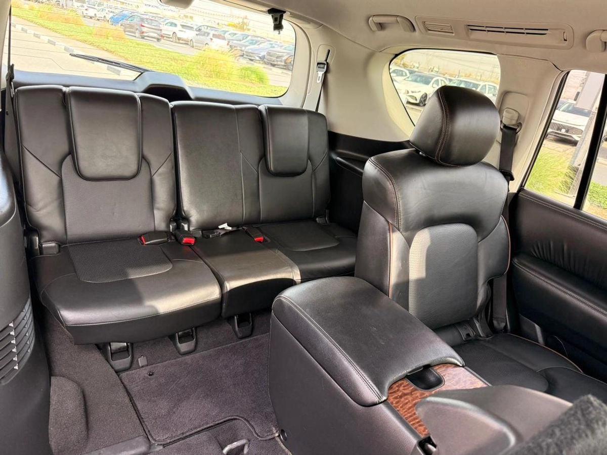 Nissan Armada Platinum edition with sunroof, 360 cameras-17-17