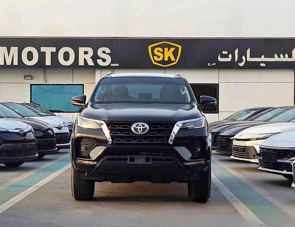 Toyota Fortuner FULL OPTION | 2.7L V4 PETROL | PUSH START | DVD CAMERA | AUTO A/C (CODE # FPF2)
