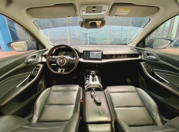 780-Monthly l GCC l Cruise, Sunroof, Leather Seats l Accident Free