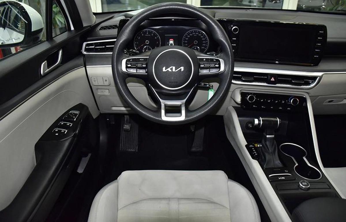 KIA K5 ( 2023 Model ) in White Color GCC Specs-1-1
