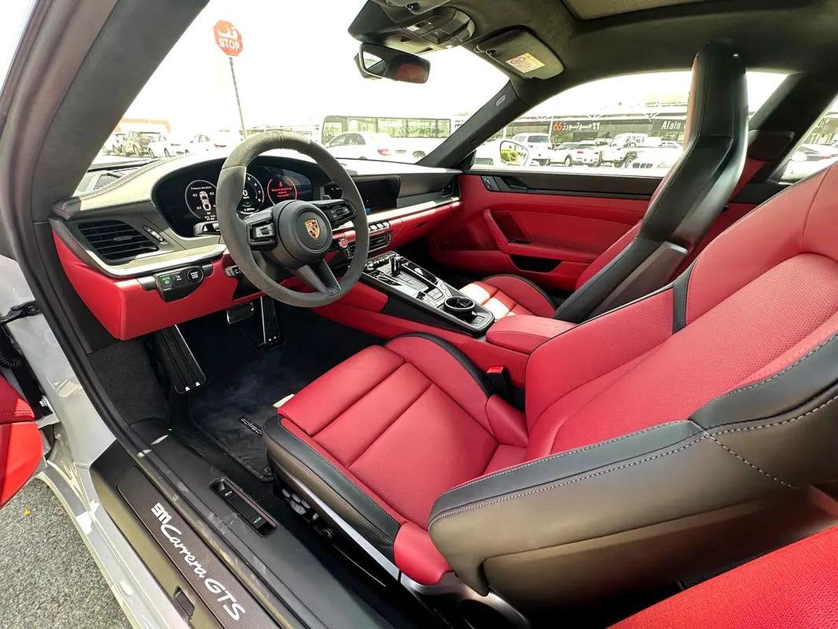 2026 Porsche 911 Carrera GTS - GCC Specs --4-4