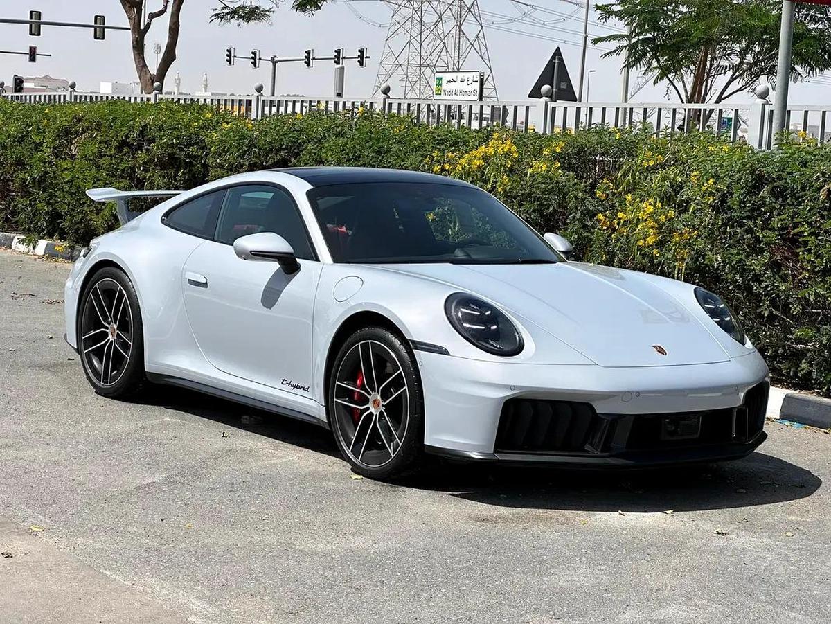 2026 Porsche 911 Carrera GTS - GCC Specs --0-0