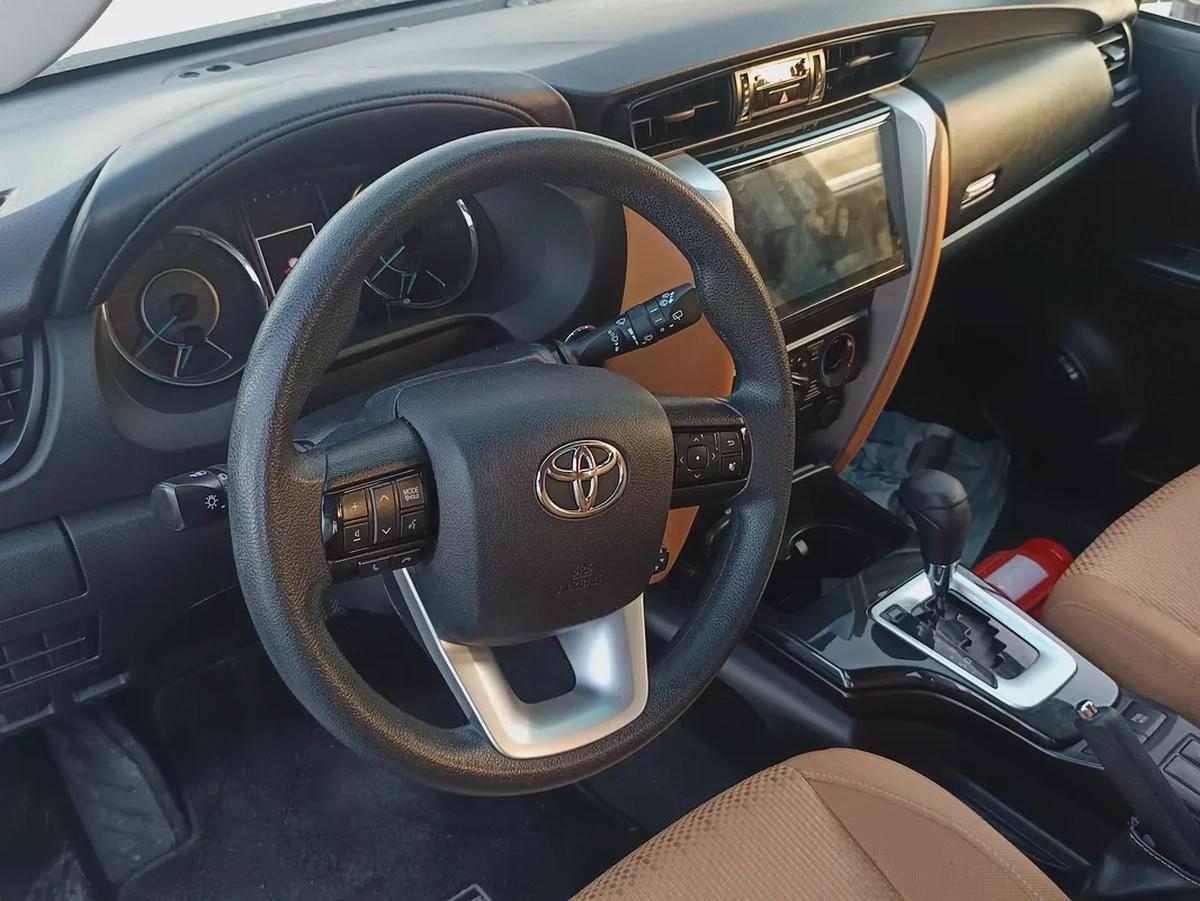Toyota Fortuner GXR 2019 GCC Specs-7-7