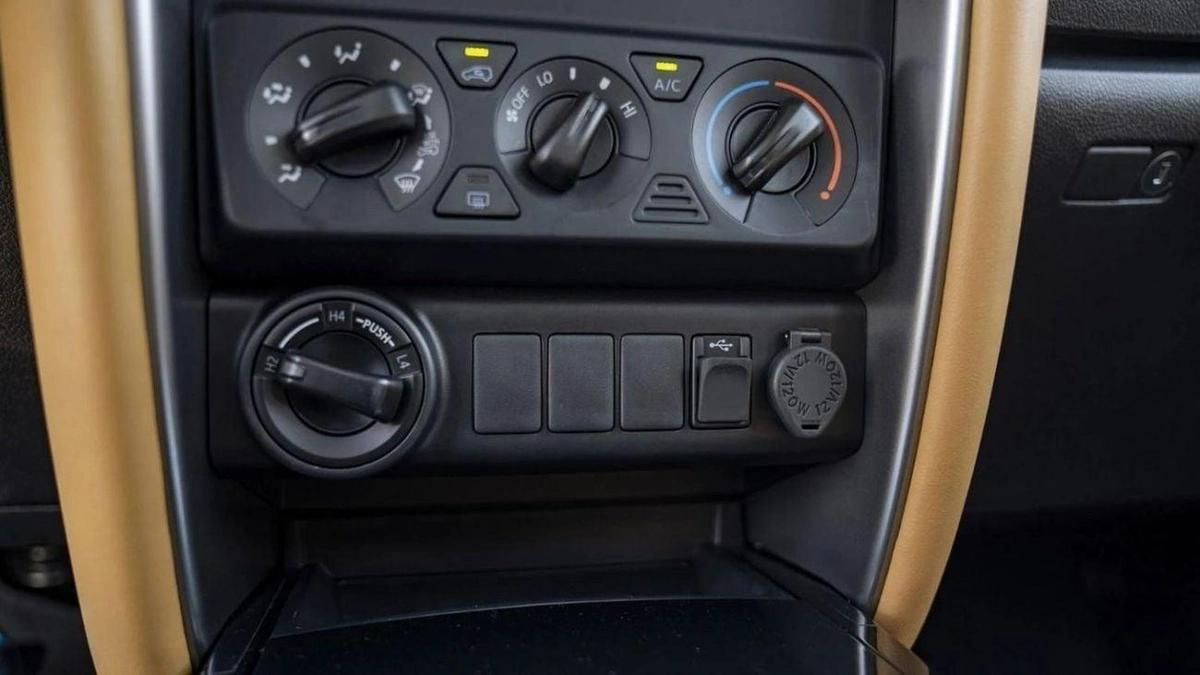 Toyota Fortuner FORTUNER 2.7L BLACK-14-14