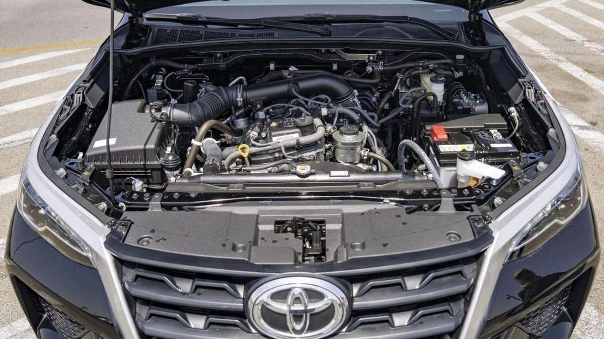 Toyota Fortuner FORTUNER 2.7L BLACK-18-18