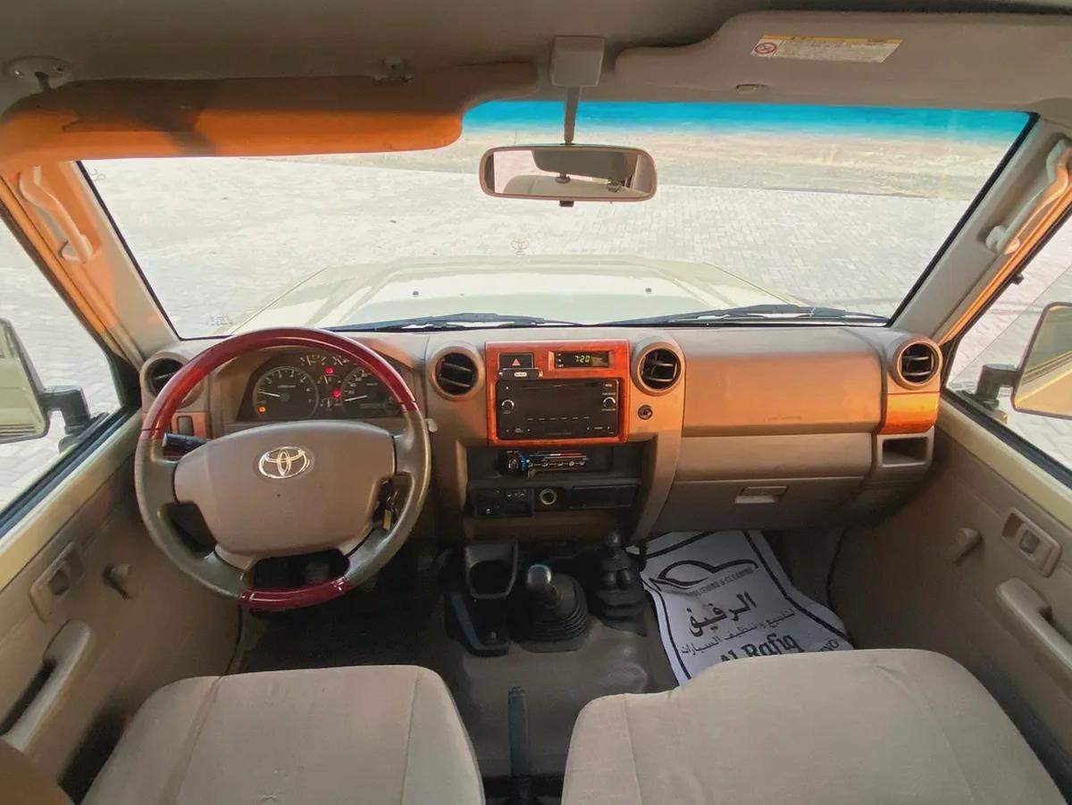 Toyota Land Cruiser Double chapin 2017-9-9