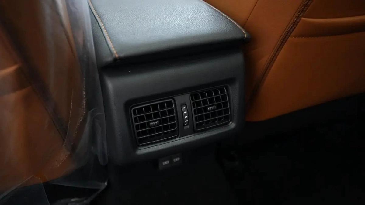 2025 TOYOTA CAMRY LUMIER 2.5L HYBRID FULL OPTION-16-16