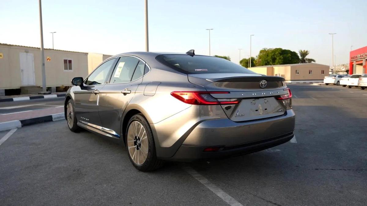 2025 TOYOTA CAMRY LUMIER 2.5L HYBRID FULL OPTION-6-6