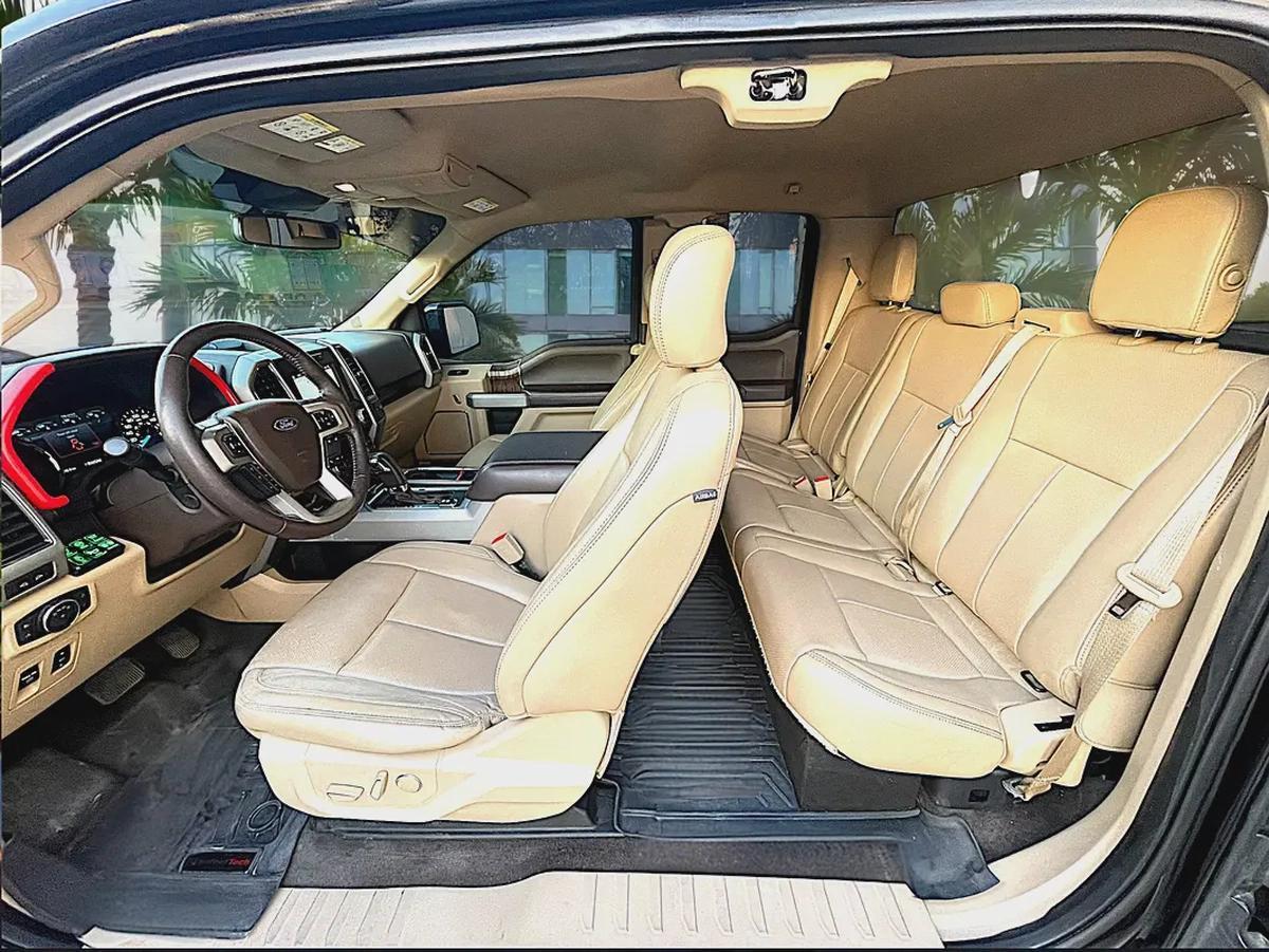 AED 1,440 P.M | FORD | F150 | LARIAT | GCC | FULL SERVICE HISTORY | ORIGINAL PAINT | 0% DOWNPAYMENT-17-17