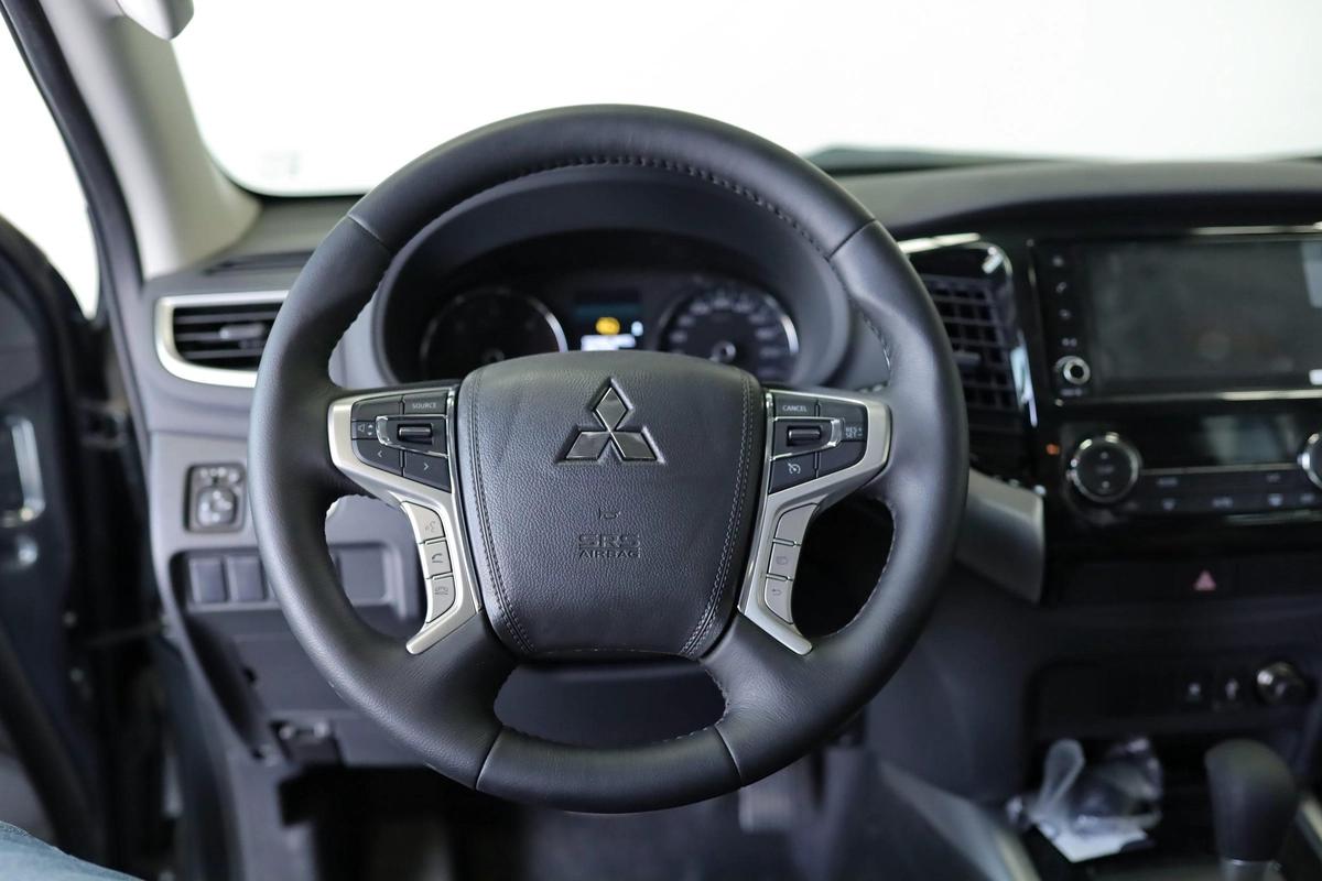 MITSUBISHI PAJERO SPORT 2.5L 4WD A/T 7 SEATER MID OPTION (MY 2023)-13-13