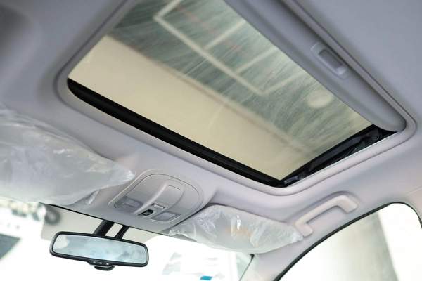 MITSUBISHI PAJERO SPORT 2.5L 4WD A/T 7 SEATER MID OPTION (MY 2023)