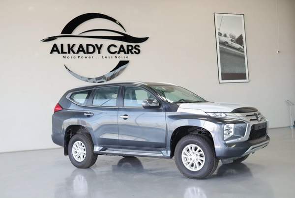 MITSUBISHI PAJERO SPORT 2.5L 4WD A/T 7 SEATER MID OPTION (MY 2023)