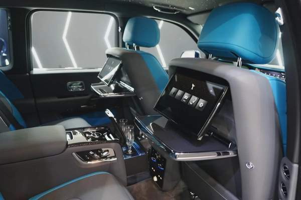 Rolls-Royce Cullinan Black Badge Series II