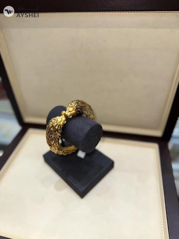 Exquisite 22 Carat Gold Lion King Bangle - Ayshei Auction