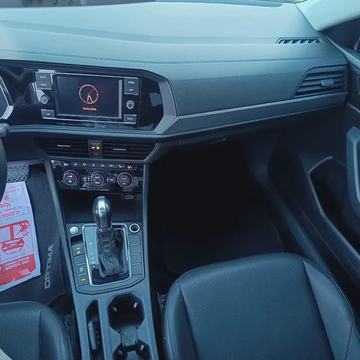 2019 Volkswagen Jetta SEL - American Specs-18-18