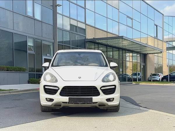Porsche Cayenne GTS 2013 - GCC Specs
