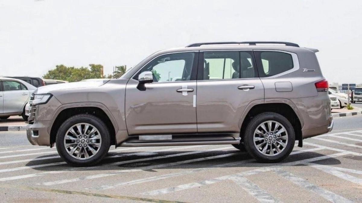 Toyota Land Cruiser Toyota Land Cruiser LC300 VXR 3.5L Petrol twin turbo full option 2024-1-1